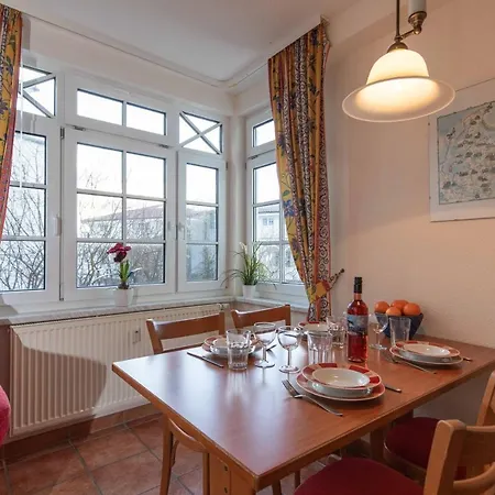Apartament Bernstein #34 In *