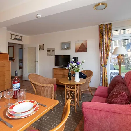 Bernstein #34 In דירה *