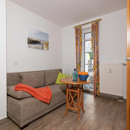 Bernstein #34 In Appartamento